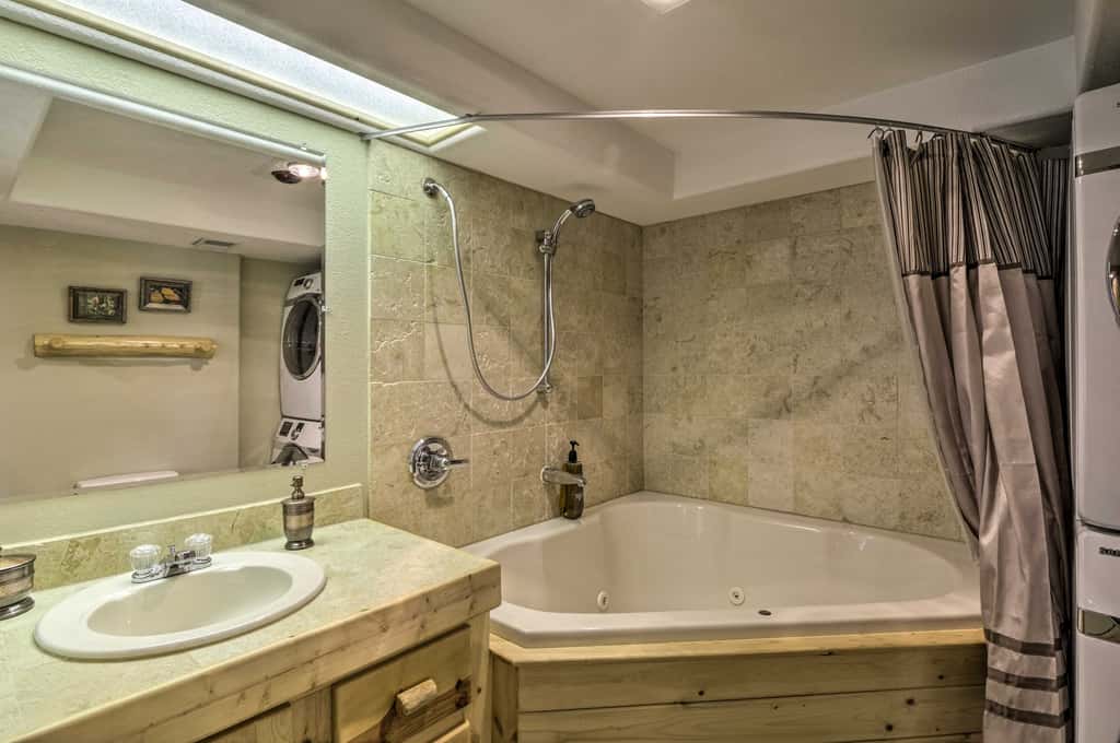 Secluded Fairplay Home w/ Hot Tub & Mountain Views