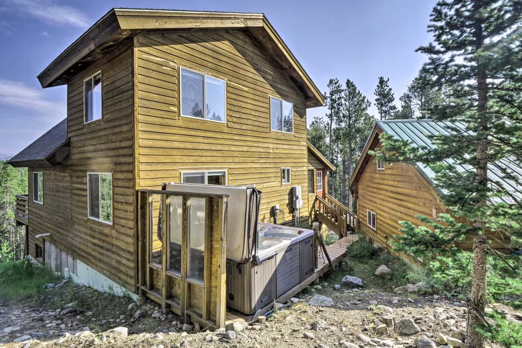Secluded Fairplay Home w/ Hot Tub & Mountain Views
