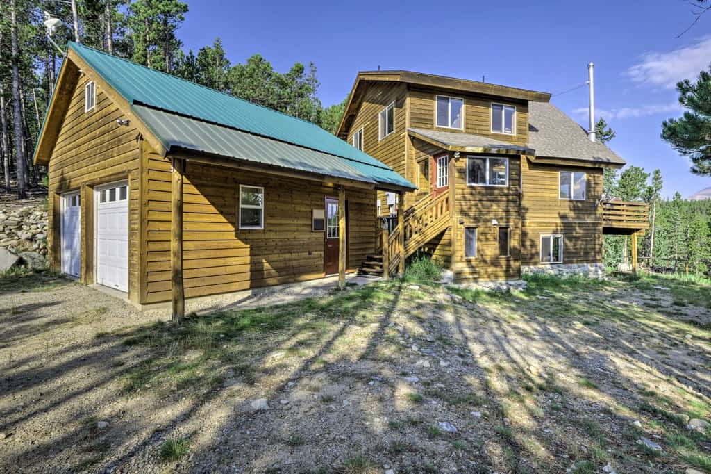 Secluded Fairplay Home w/ Hot Tub & Mountain Views