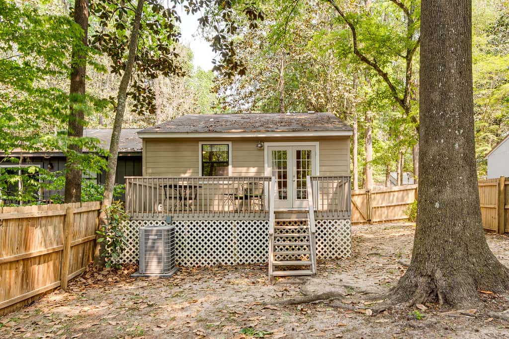 Charming Tallahassee Townhouse ~ 3 Mi to FSU!