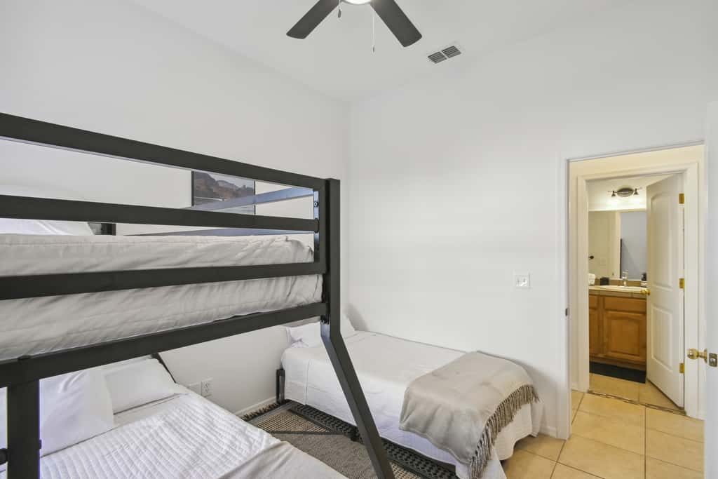 1 Mi to Lake: Airy Home w/ Patio in Lake Havasu!