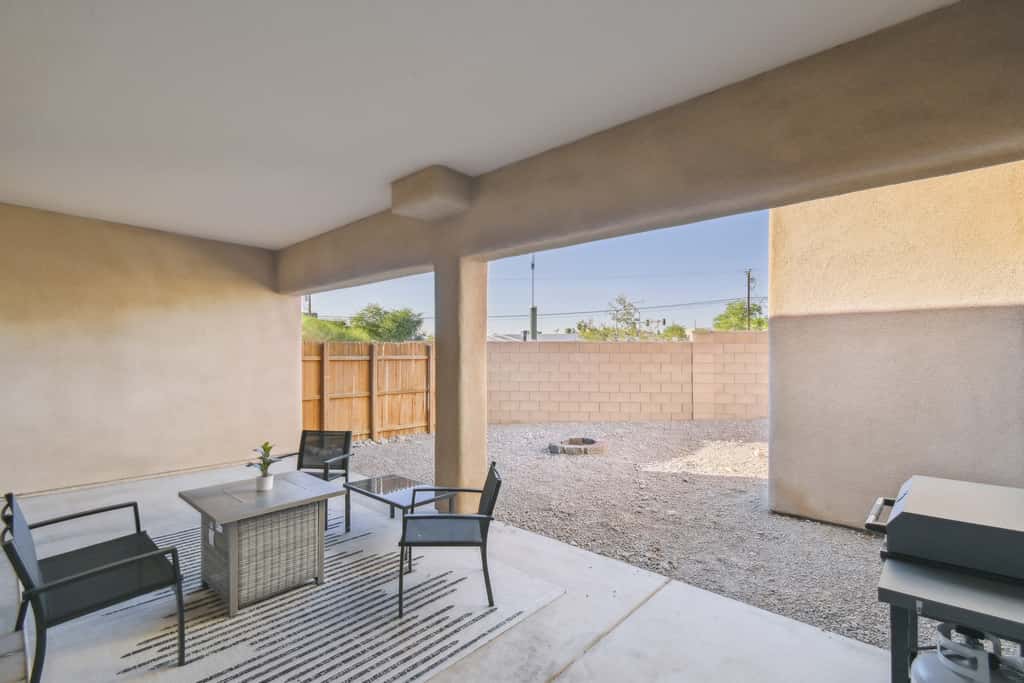 1 Mi to Lake: Airy Home w/ Patio in Lake Havasu!
