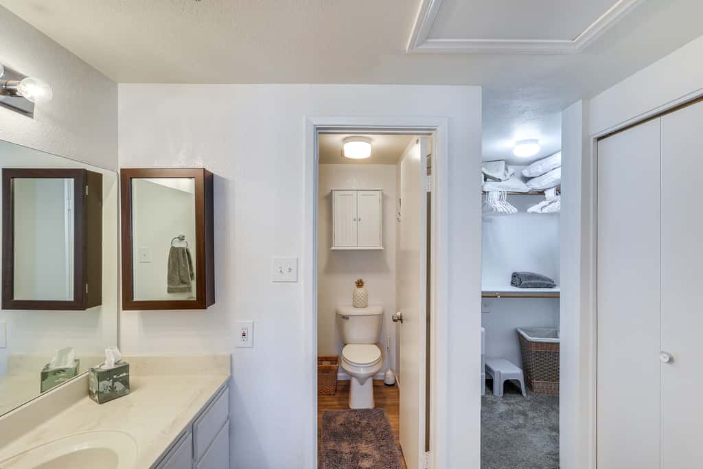 1 Mi to Beach: Lake Havasu City Condo w/ Balcony