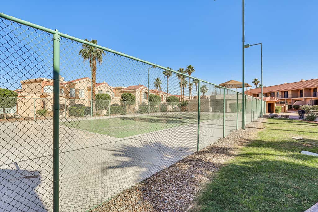 1 Mi to Beach: Lake Havasu City Condo w/ Balcony