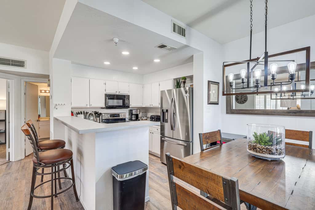 1 Mi to Beach: Lake Havasu City Condo w/ Balcony
