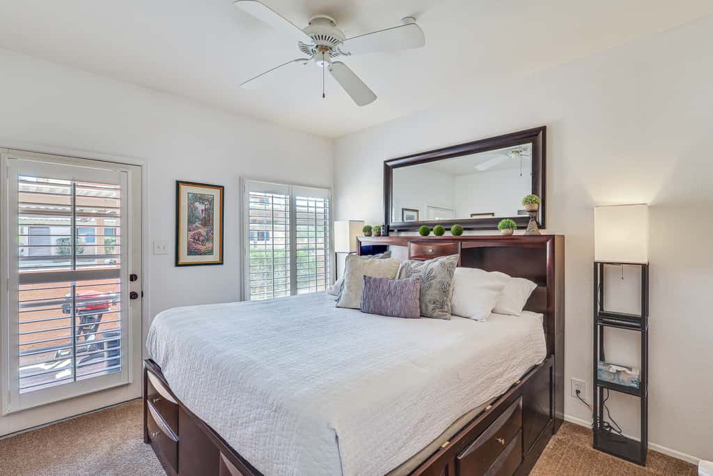 1 Mi to Beach: Lake Havasu City Condo w/ Balcony
