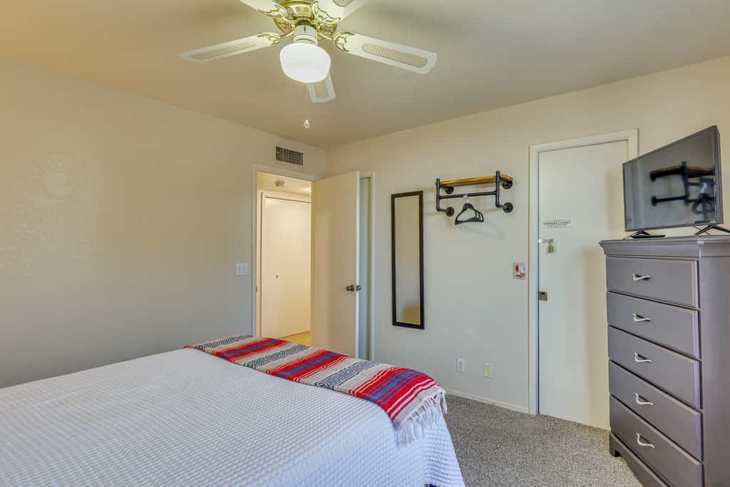 Quiet Home w/ Spacious Yard in Lake Havasu City