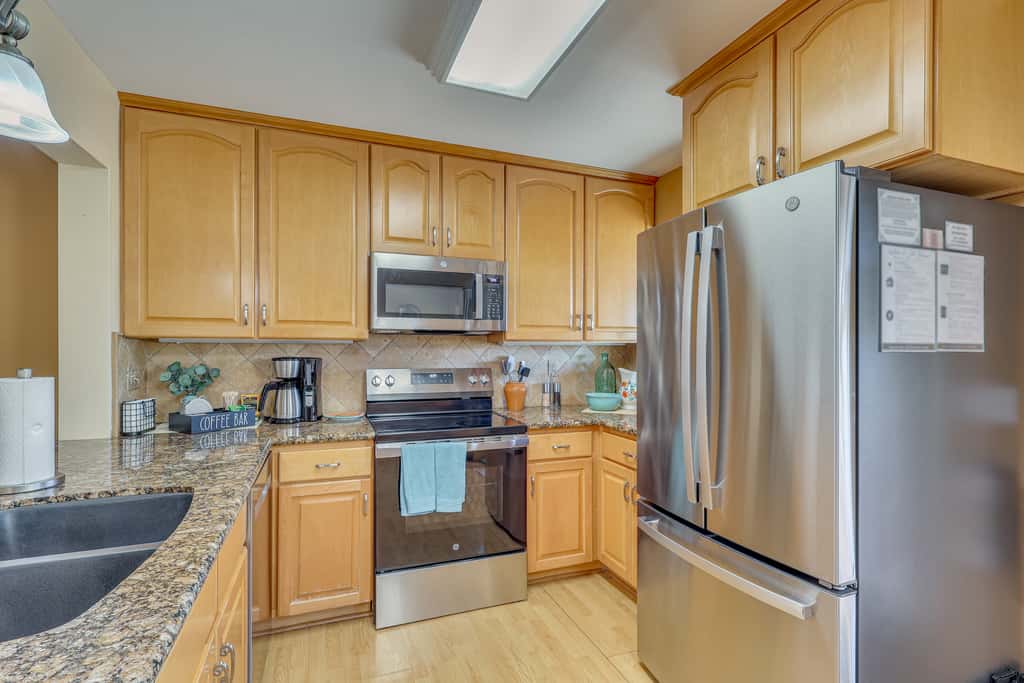 Quiet Home w/ Spacious Yard in Lake Havasu City