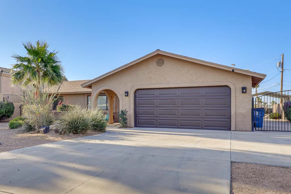 Quiet Home w/ Spacious Yard in Lake Havasu City