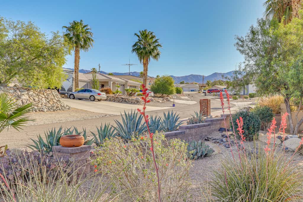 Quiet Home w/ Spacious Yard in Lake Havasu City