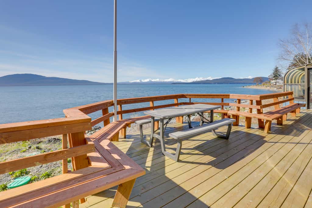 9 Mi to Mendenhall Glacier: Waterfront Juneau Home