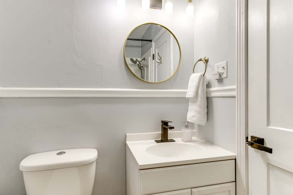 2 Mi to Historic Horse District: Dog-Friendly Home