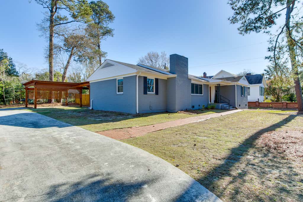 2 Mi to Historic Horse District: Dog-Friendly Home