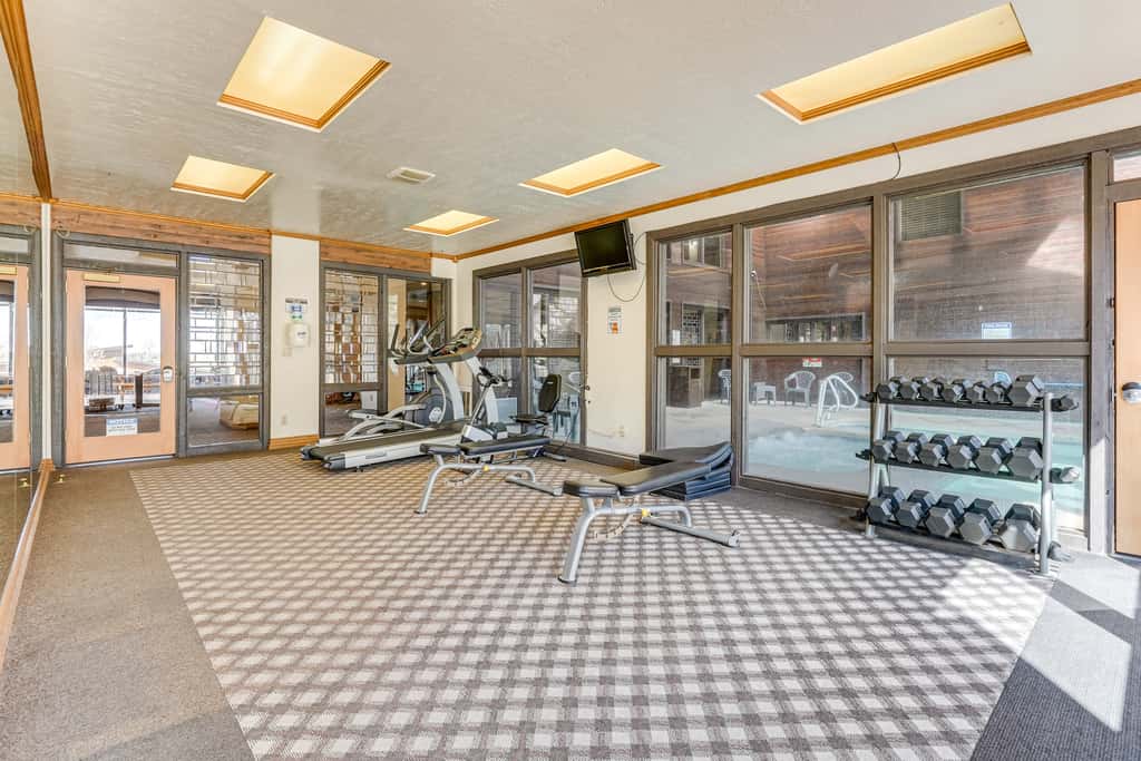 Hiking & Explore: Brian Head Condo w/ Indoor Pool!
