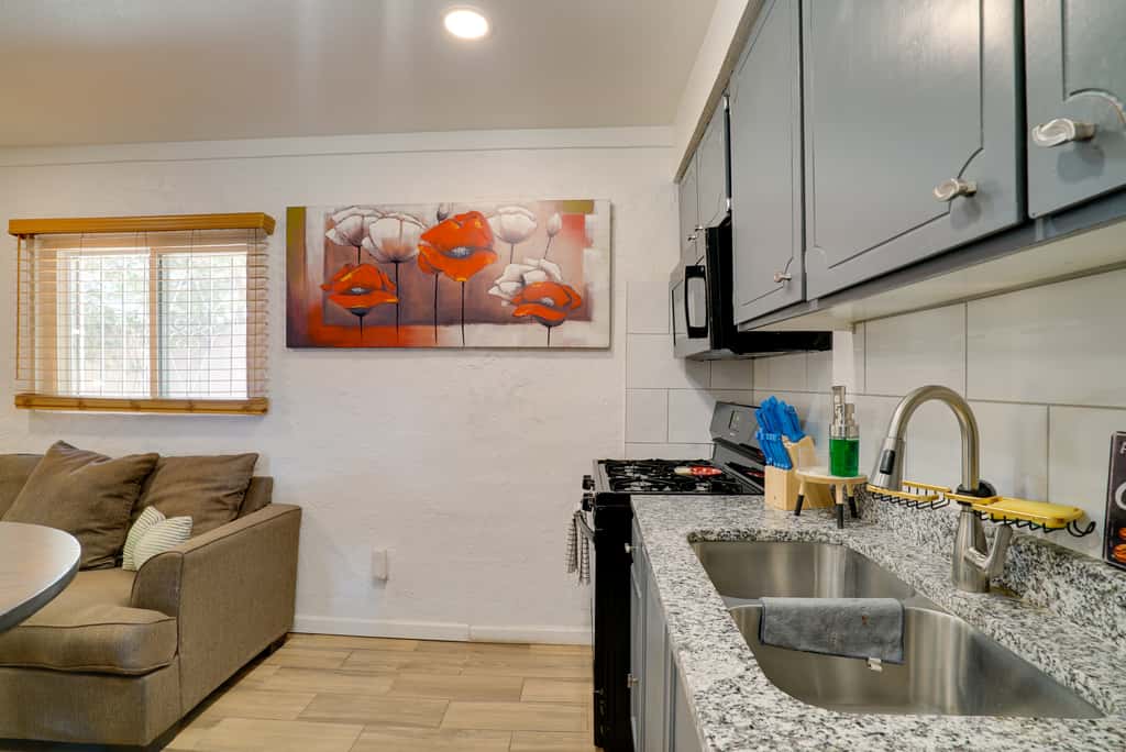 Pet-Friendly El Paso Apt by Hospital & Zoo