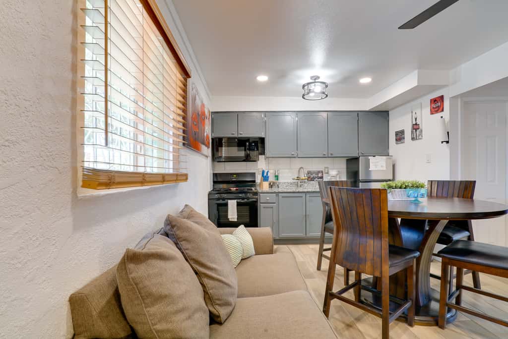 Pet-Friendly El Paso Apt by Hospital & Zoo