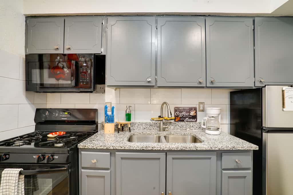 Pet-Friendly El Paso Apt by Hospital & Zoo