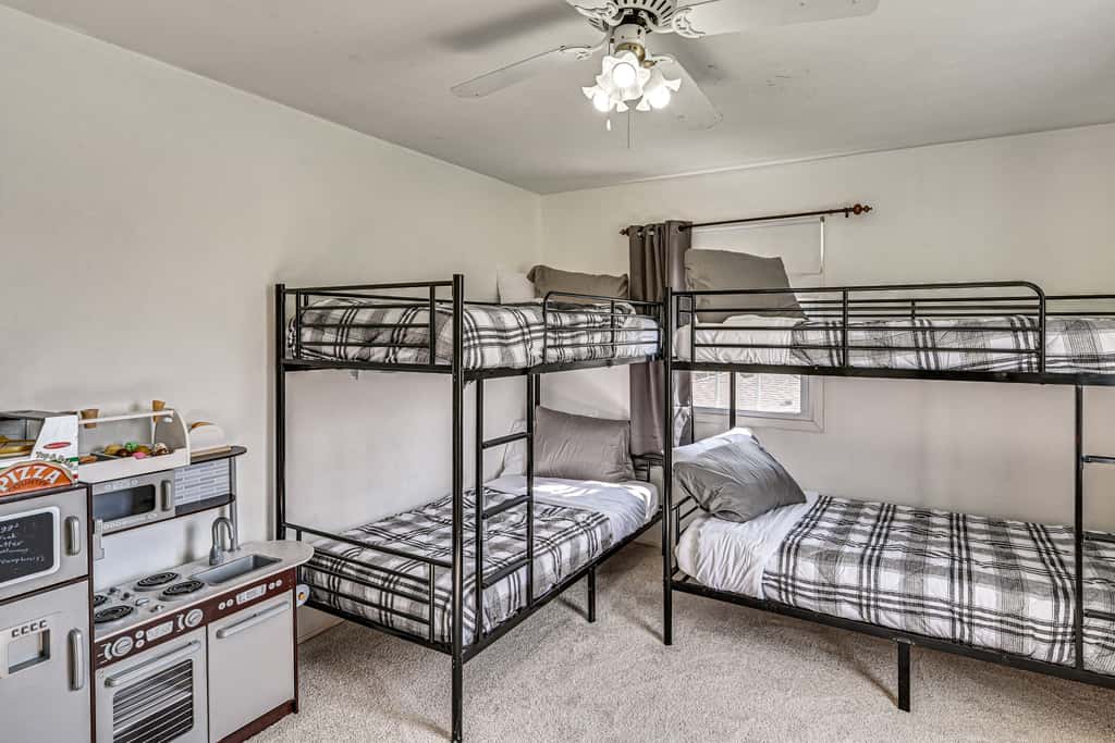 10-Speaker Movie Room for Notre Dame Weekends