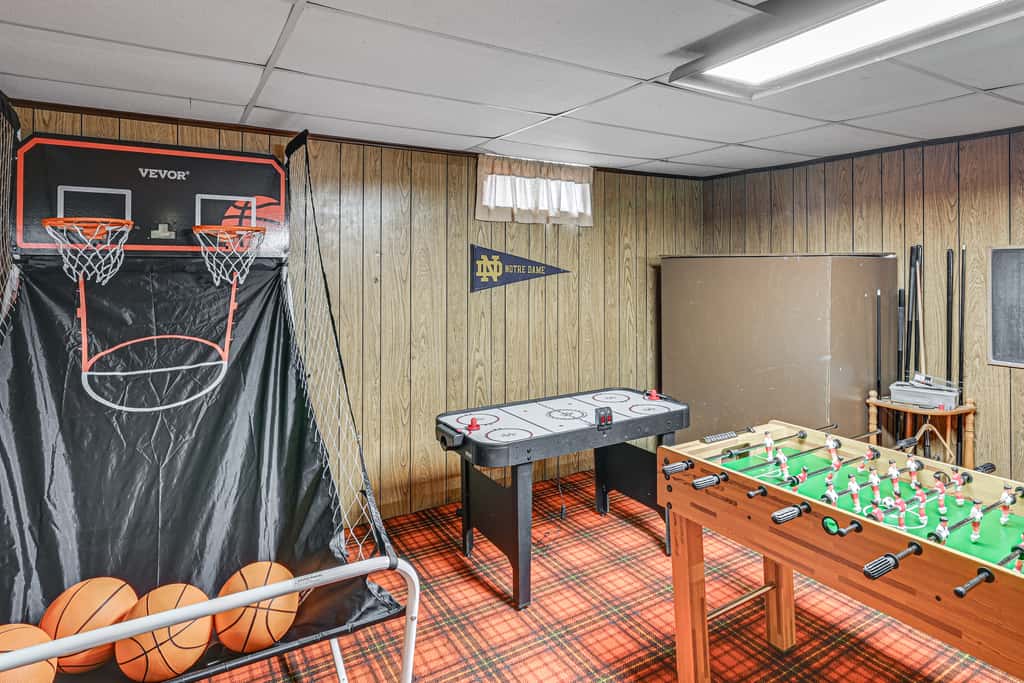 10-Speaker Movie Room for Notre Dame Weekends