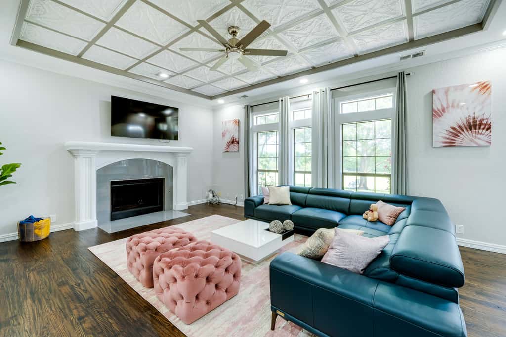 10 Acres w/ Hot Tub & Pond: Luxury Melissa Villa!