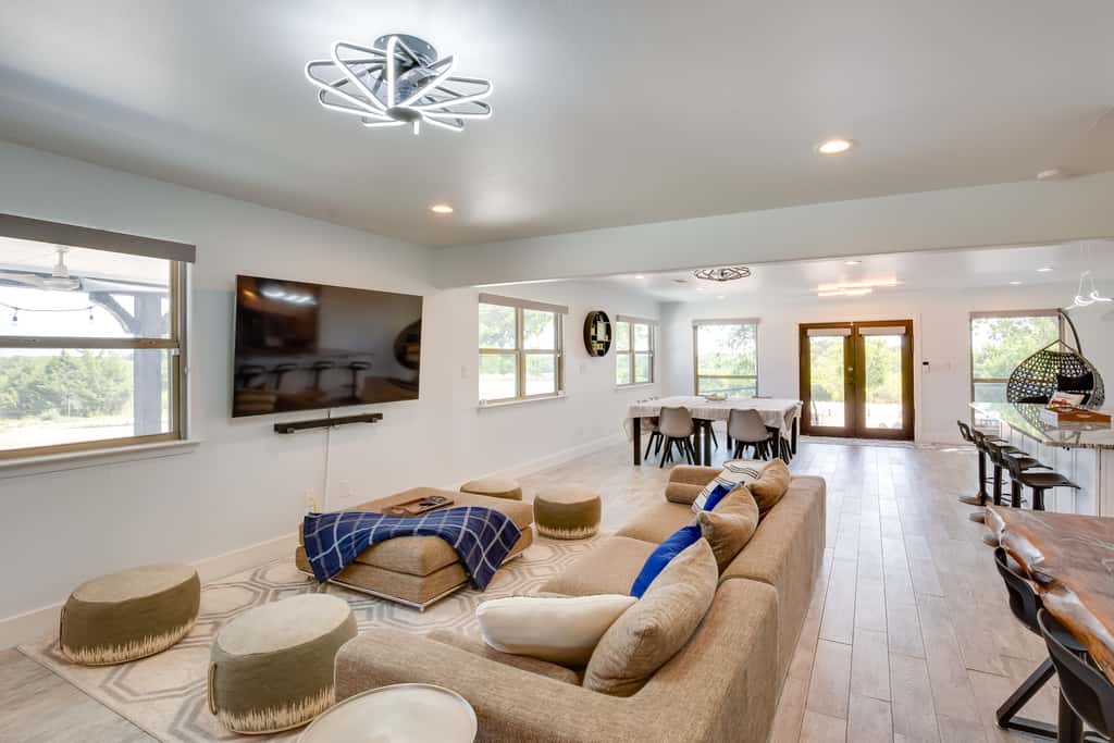 Cozy Interior + Lake View: McKinney Ranch Home!
