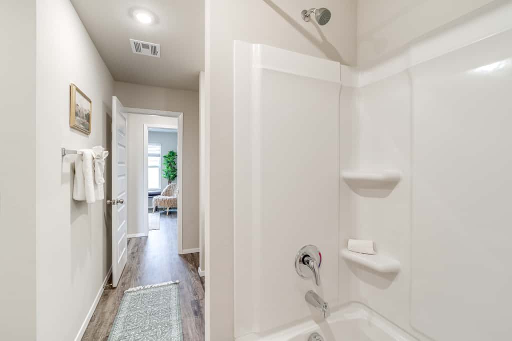 14 Mi to Tulsa: Home w/ Patio in Broken Arrow