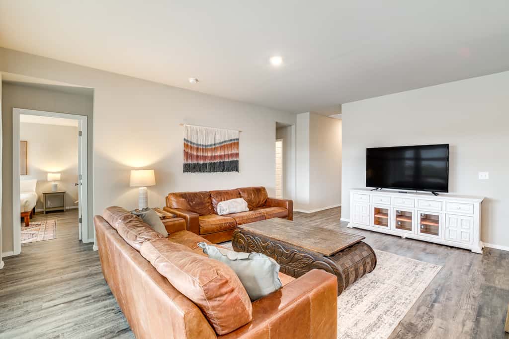 14 Mi to Tulsa: Home w/ Patio in Broken Arrow