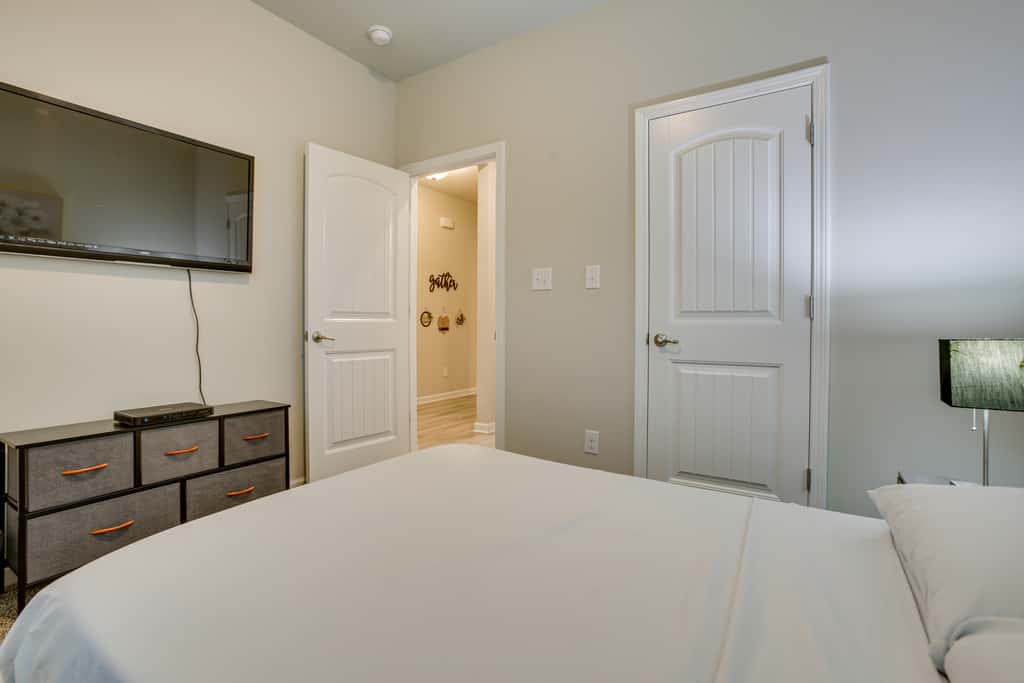 Baton Rouge Vacation Rental: 5 Mi to LSU!