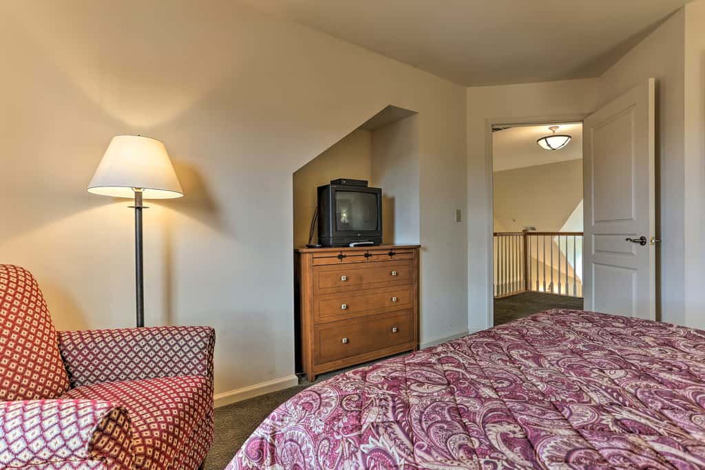 Mountain Creek Resort Home - Hot Tub & Pool Access