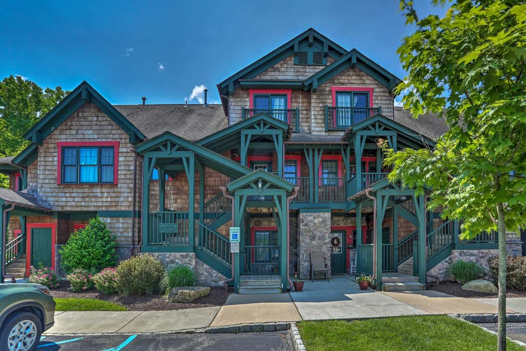 Mountain Creek Resort Home - Hot Tub & Pool Access
