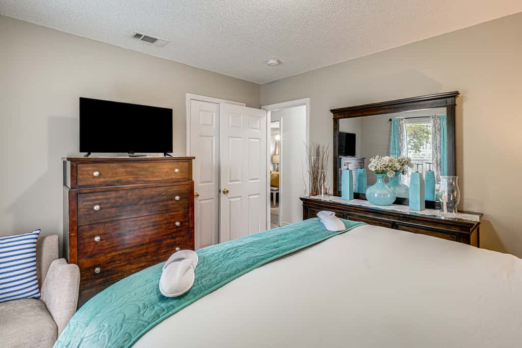 1 Mi to Gulf & Close to Casinos! Quiet Biloxi Home