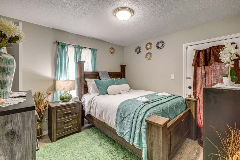 1 Mi to Gulf & Close to Casinos! Quiet Biloxi Home