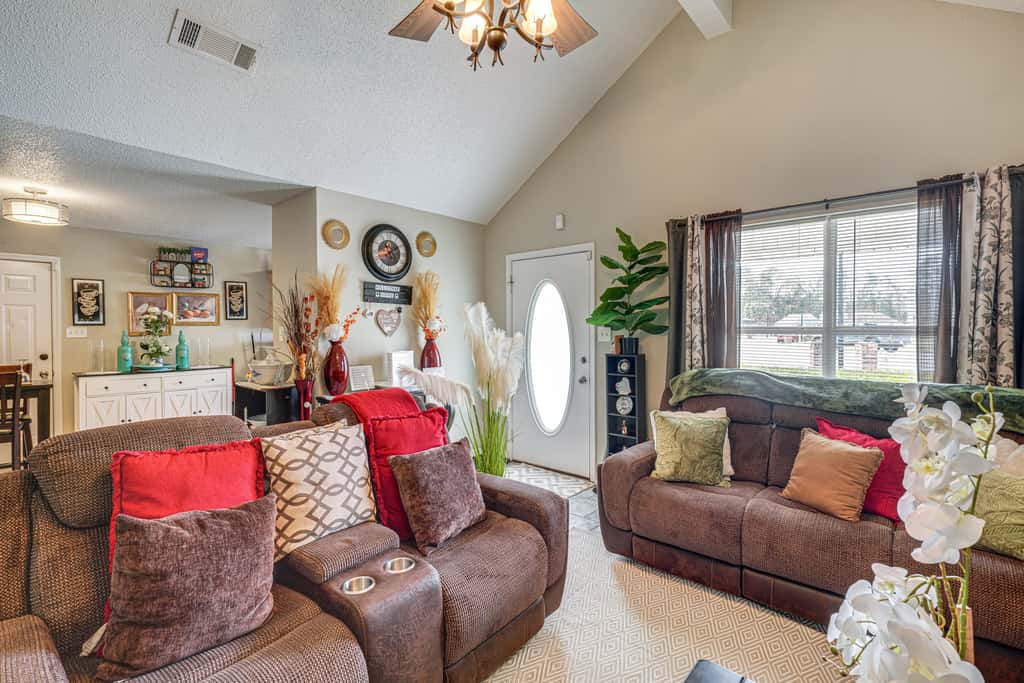 1 Mi to Gulf & Close to Casinos! Quiet Biloxi Home