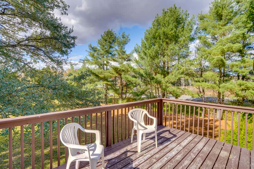 Relaxing Catskills Apt < 3 Mi to Windham Mountain!
