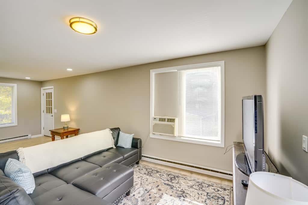 Relaxing Catskills Apt < 3 Mi to Windham Mountain!
