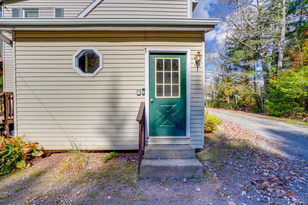 Relaxing Catskills Apt < 3 Mi to Windham Mountain!
