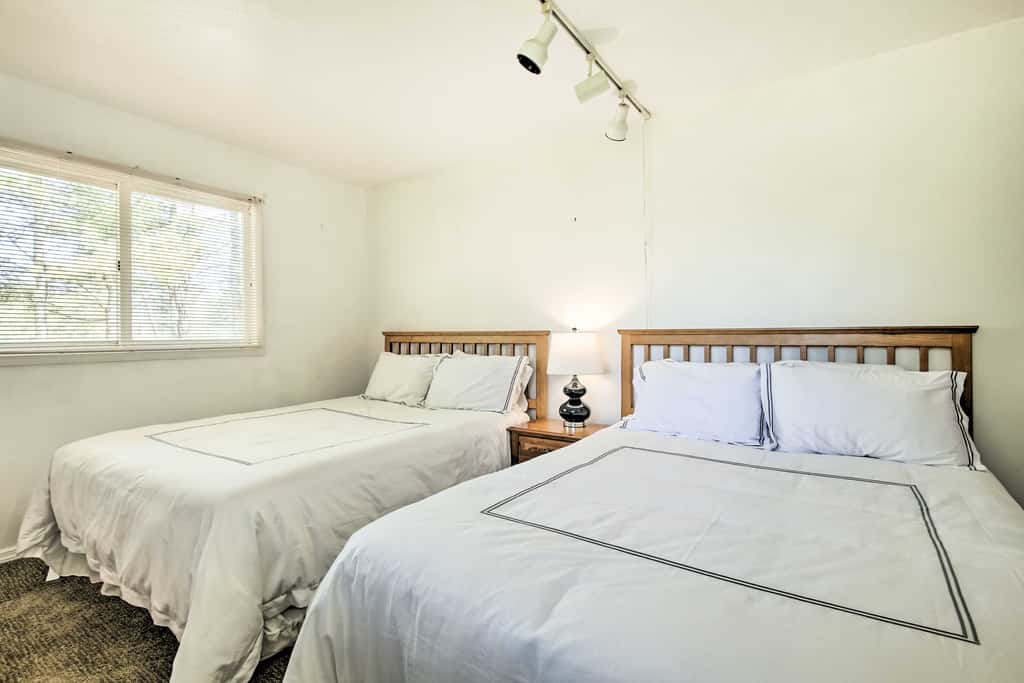 Spacious Apt w/ Yard: 3 Mi to Windham Mountain
