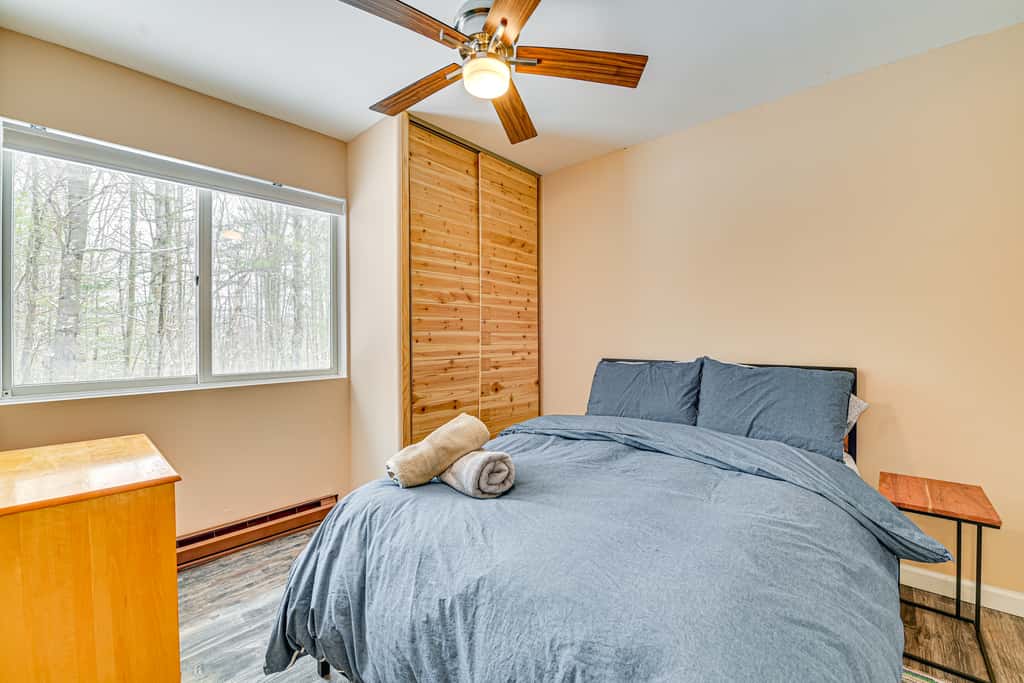 Ski, Hike & Golf: Pet-Friendly Windham Retreat
