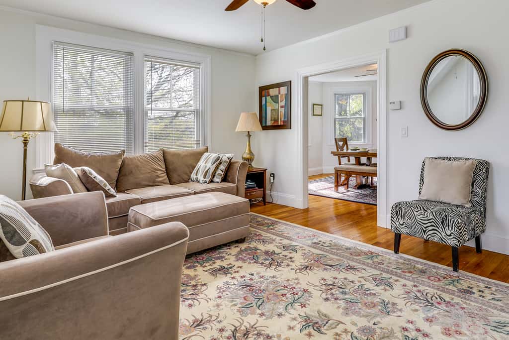Charming Victorian 1BR Near Hospitals & Downtown