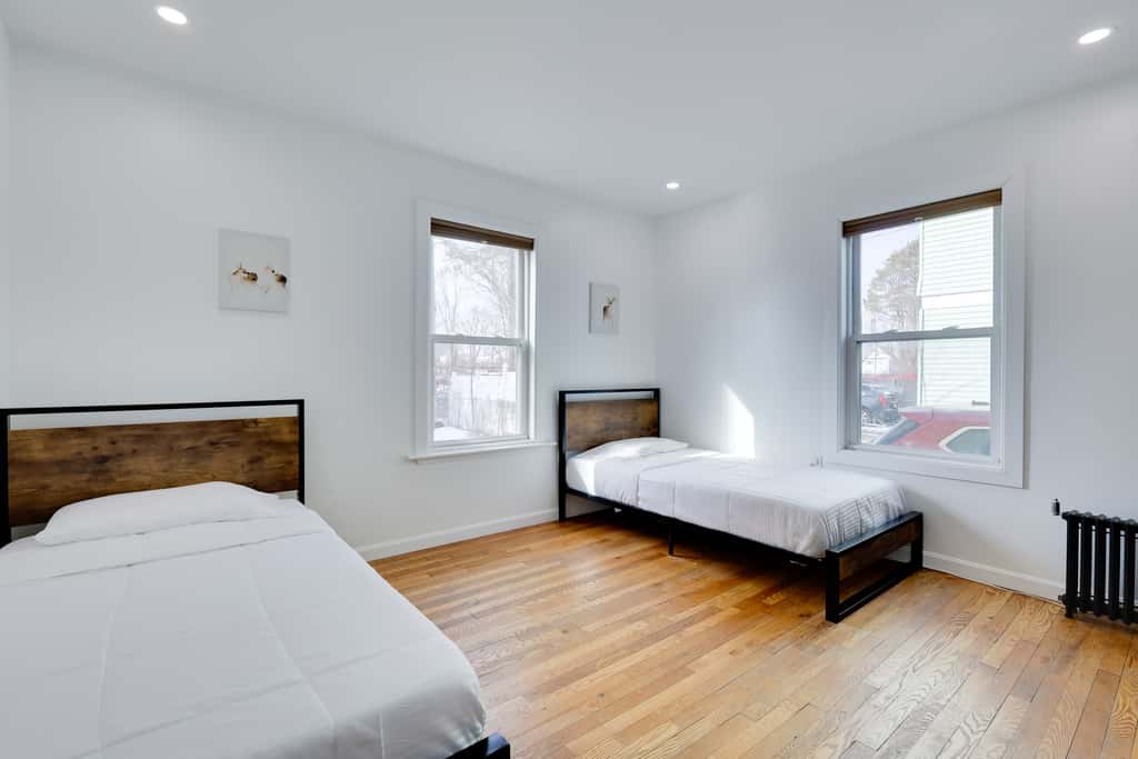 Walk to Roger Williams Park: Apt in Providence!