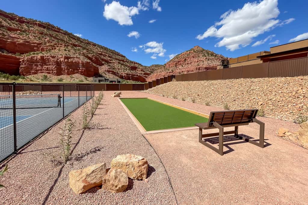 Day Trip to Zion: Home w/ Fire Pit & Pool Access