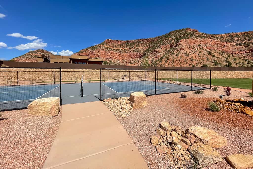 Day Trip to Zion: Home w/ Fire Pit & Pool Access