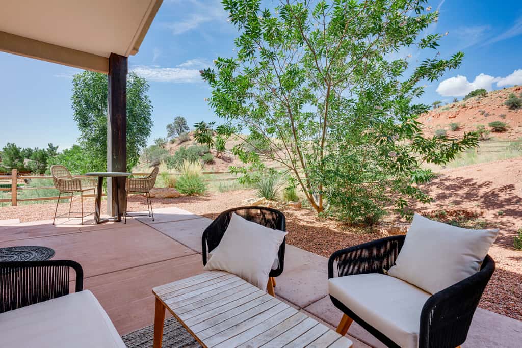 Gorgeous Kanab Home: Canyon Views & Pool Access!