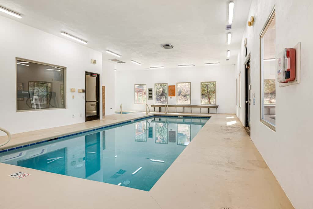 Gorgeous Kanab Home: Canyon Views & Pool Access!