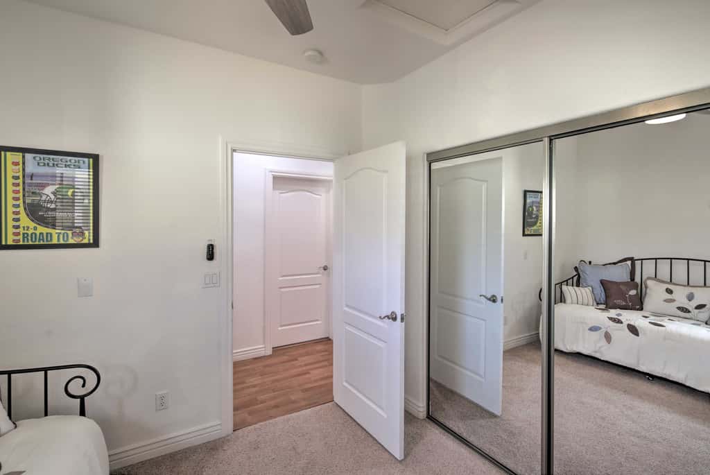 Desert Condo w/ Pool ~ 3 Miles to Colorado River!