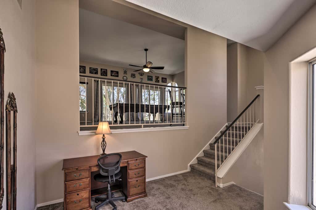 Hot Tub & River Views! Family Gem in Bullhead City
