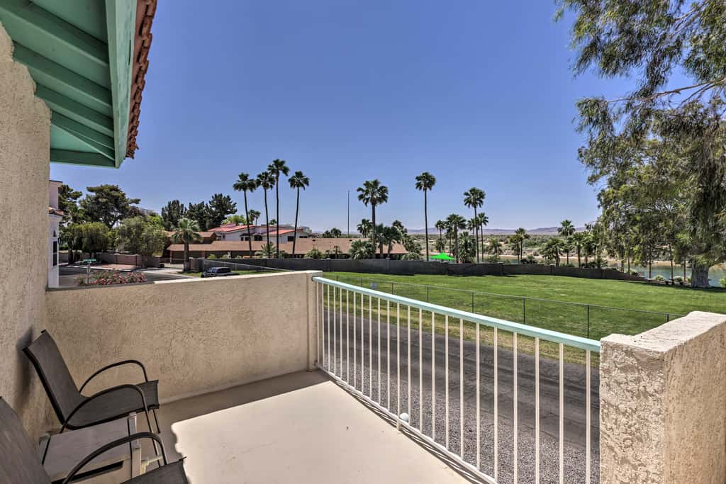 Hot Tub & River Views! Family Gem in Bullhead City