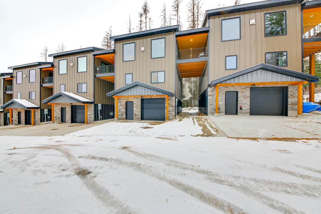 Luxury Ski Home w/ Hot Tub on Schweitzer Mountain