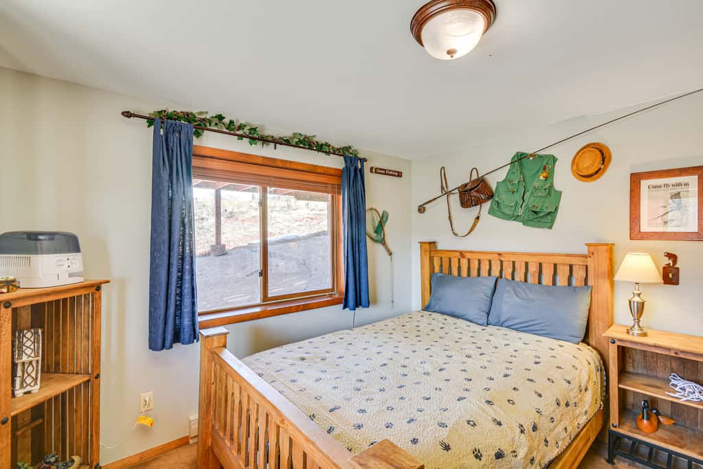Fairplay Cabin w/ Mtn View ~ 4 Mi to Platte River!
