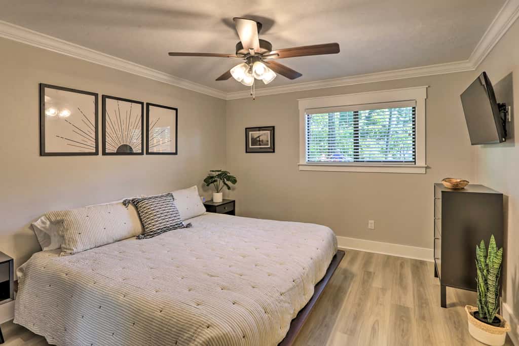Pet-Friendly Tallahassee Retreat, Near Parks!